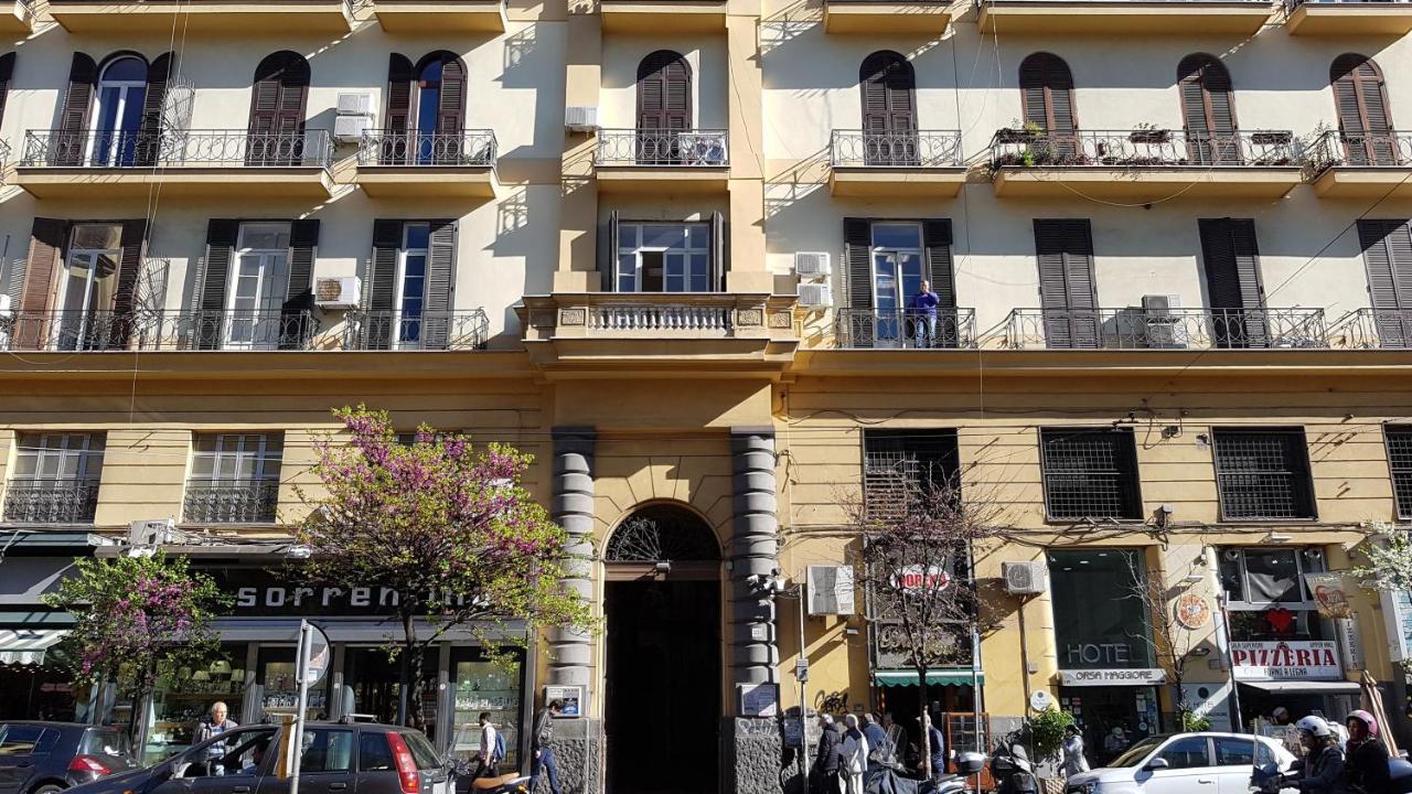Napol-In Hotel Nápoles Exterior foto